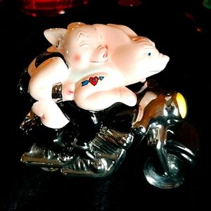 I love Hogs Salt and Pepper shakers